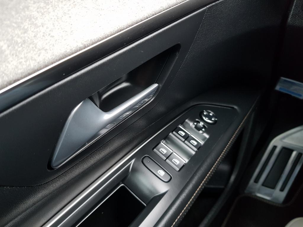 Peugeot 5008 gt pack 1.2 | 7 persoons
