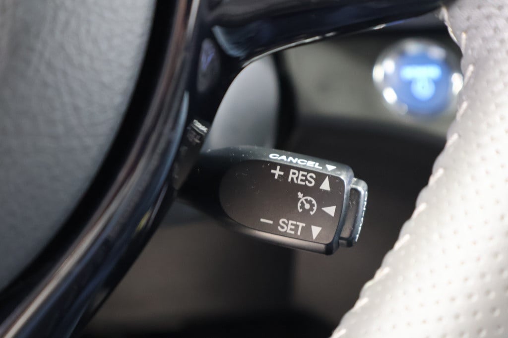 Toyota Yaris 1.5 hybrid dynamic bi-tone