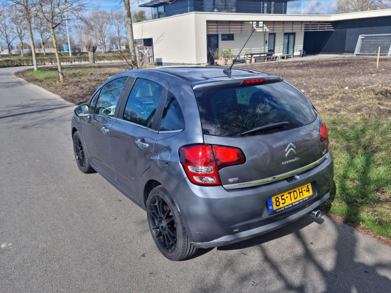 Hele mooie citroen c 3 e hdi 1.6 90 pk bj 2012
