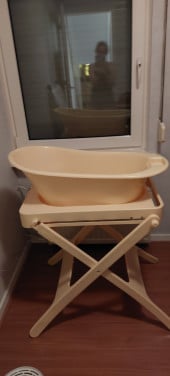 Babybadje met standaard en toebehoren