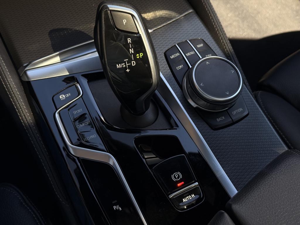BMW 5 Serie touring 530i high executive m-sport | pano | headup | laser