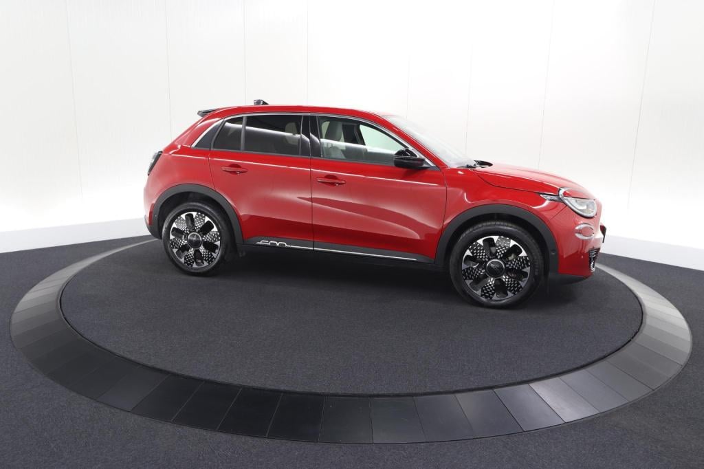 Fiat 600 1.2 hybrid 110 la prima | elektrische achterklep | adaptieve cruis
