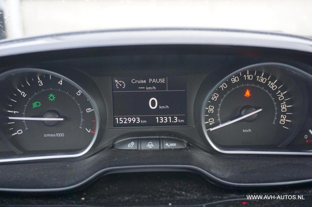 Peugeot 208 1.2 vti urban soul