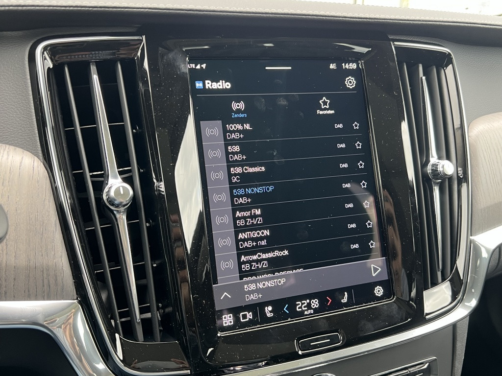 Volvo V90 t6 398pk awd recharge ultimate dark full options !