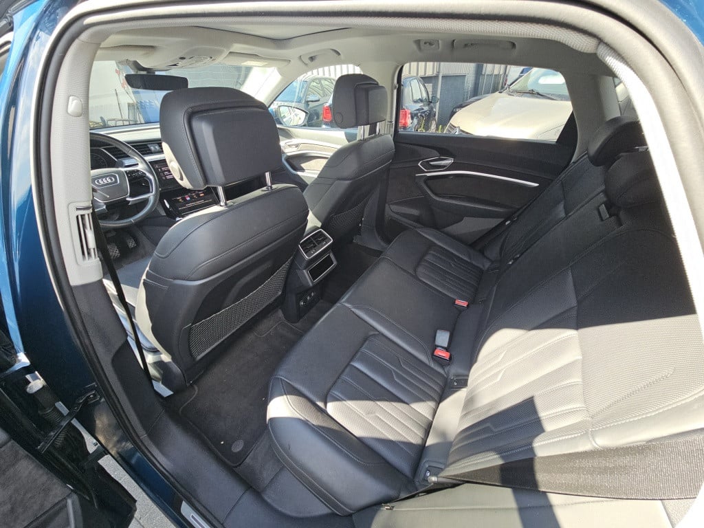 Audi E-tron 55 q adv pl s pano, b&o, hud, leer, matrix