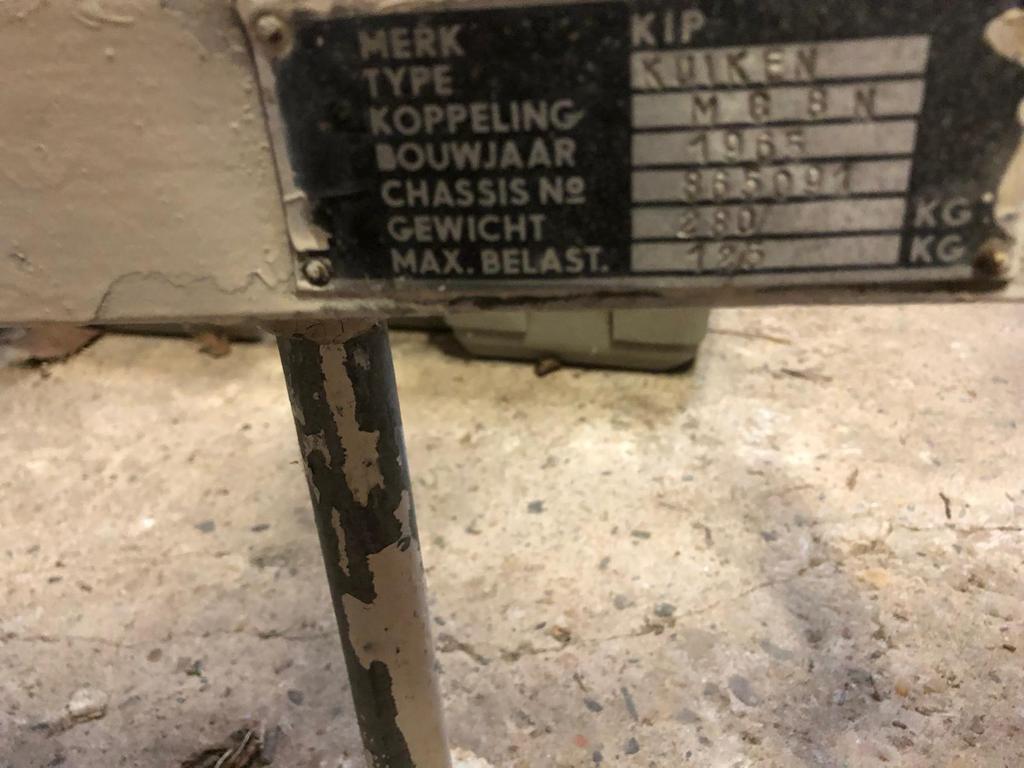 Kip kuiken caravan bouwjaar 1965