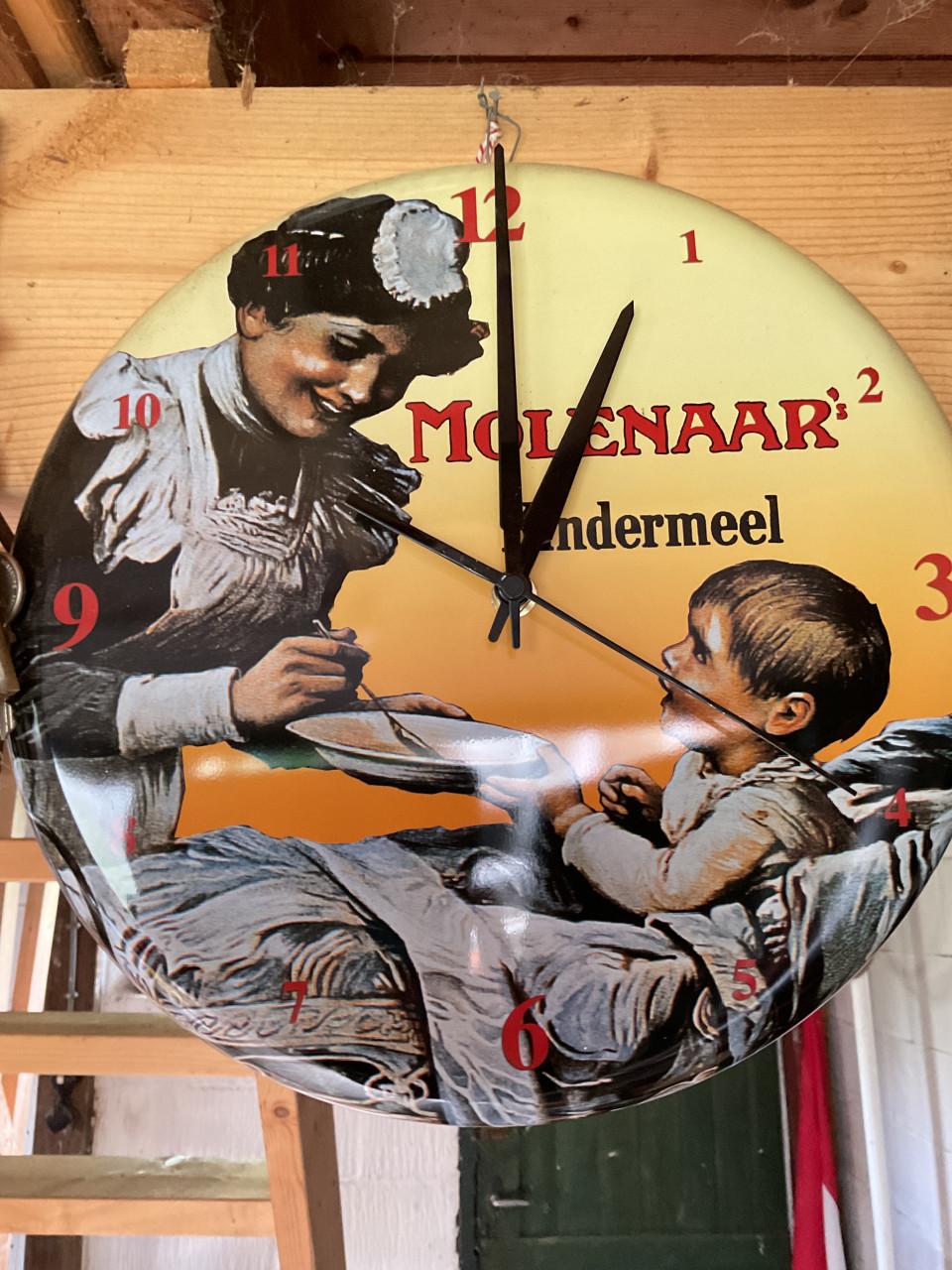 Molenaar’s kindermeel reclameklok