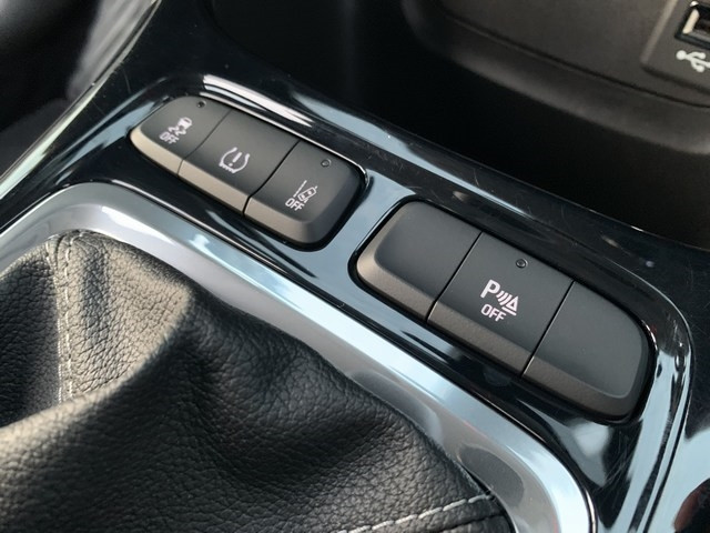 Opel Crossland X - v e r k o c h t