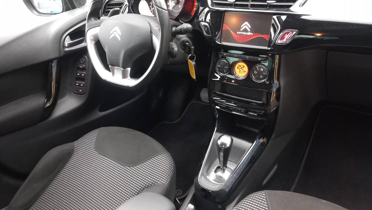 Citroen C3 1.2 Pure Tech Exclusive automaat !!!! 5drs 2015 51.000km !!!!!