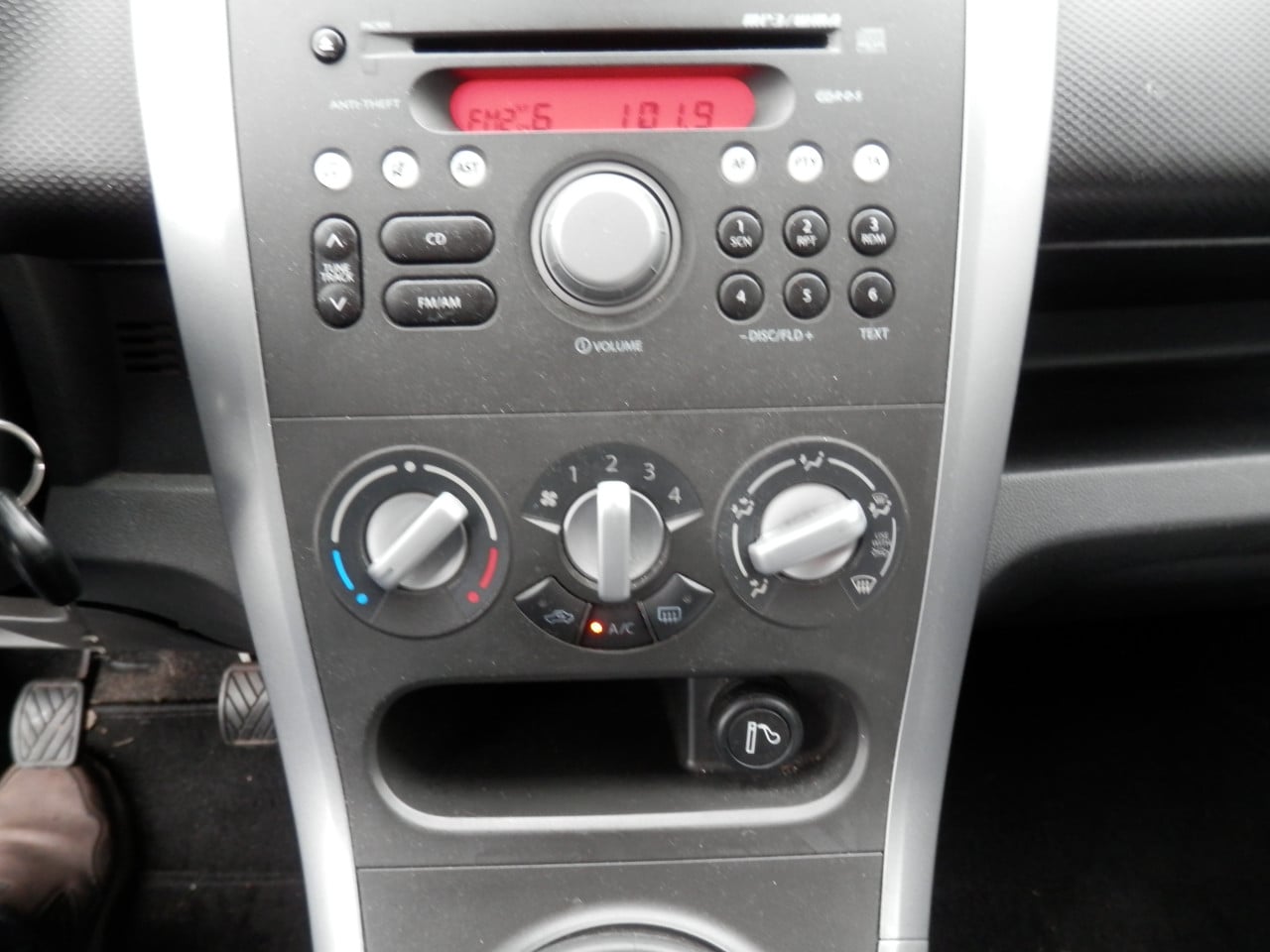 Auto Garant Biedt Aan: Opel Agila 1.2 Enjoy