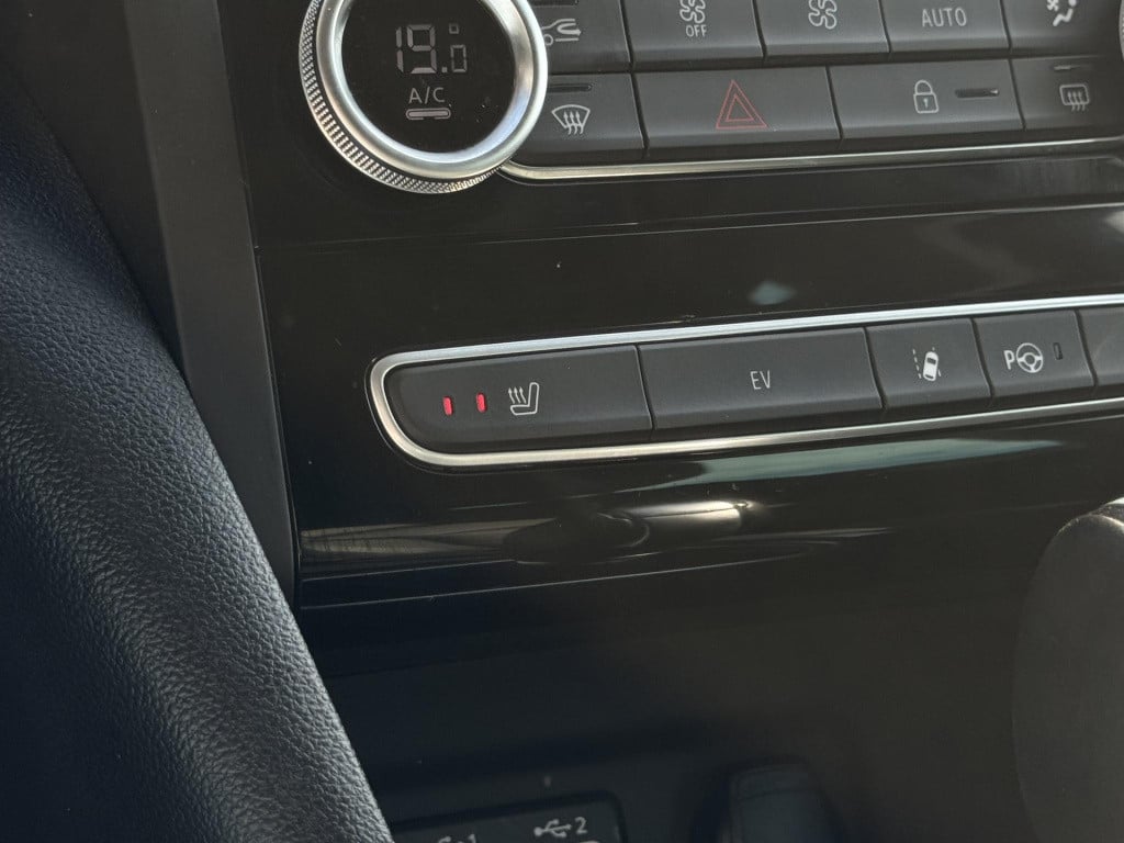 Renault Megane E-tech estate 1.6 plug-in hybrid 160 business edition one | 