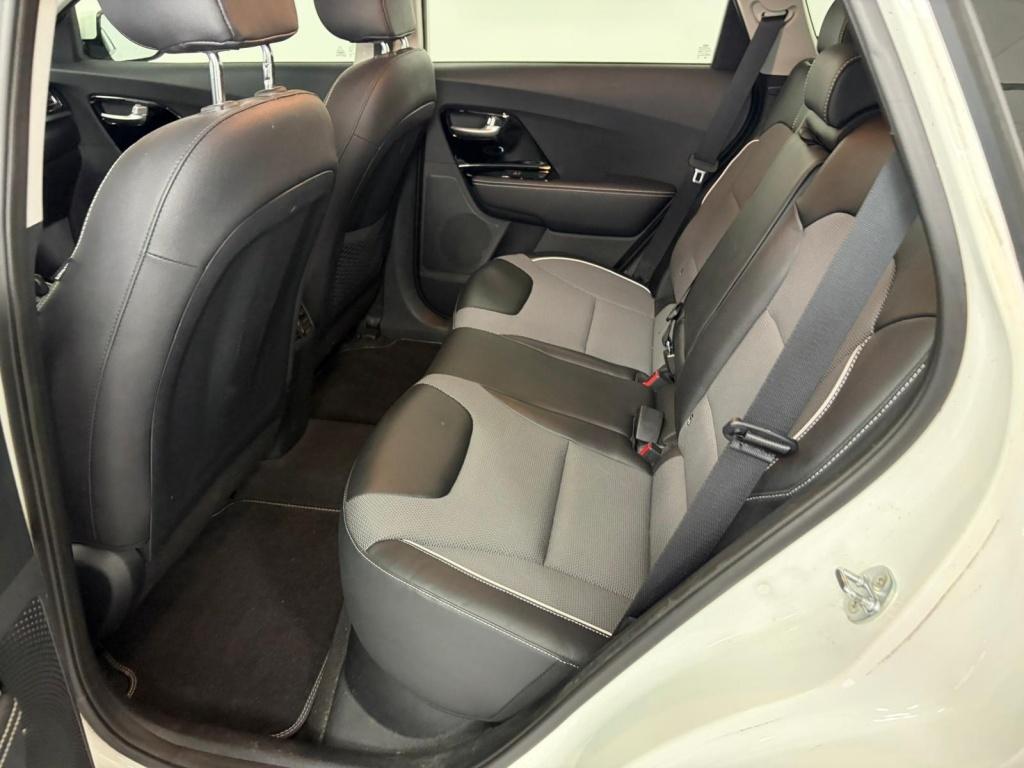 Kia E-niro dynamicline 64 kwh | soh 96% |