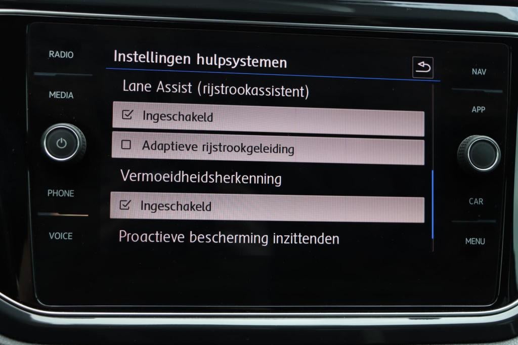 Volkswagen T-roc 1.5 tsi sport 150pk