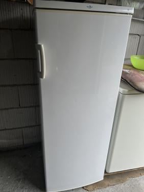 A+. Klasse Koelkast 144x55x57 cm. HBD. 239 liter