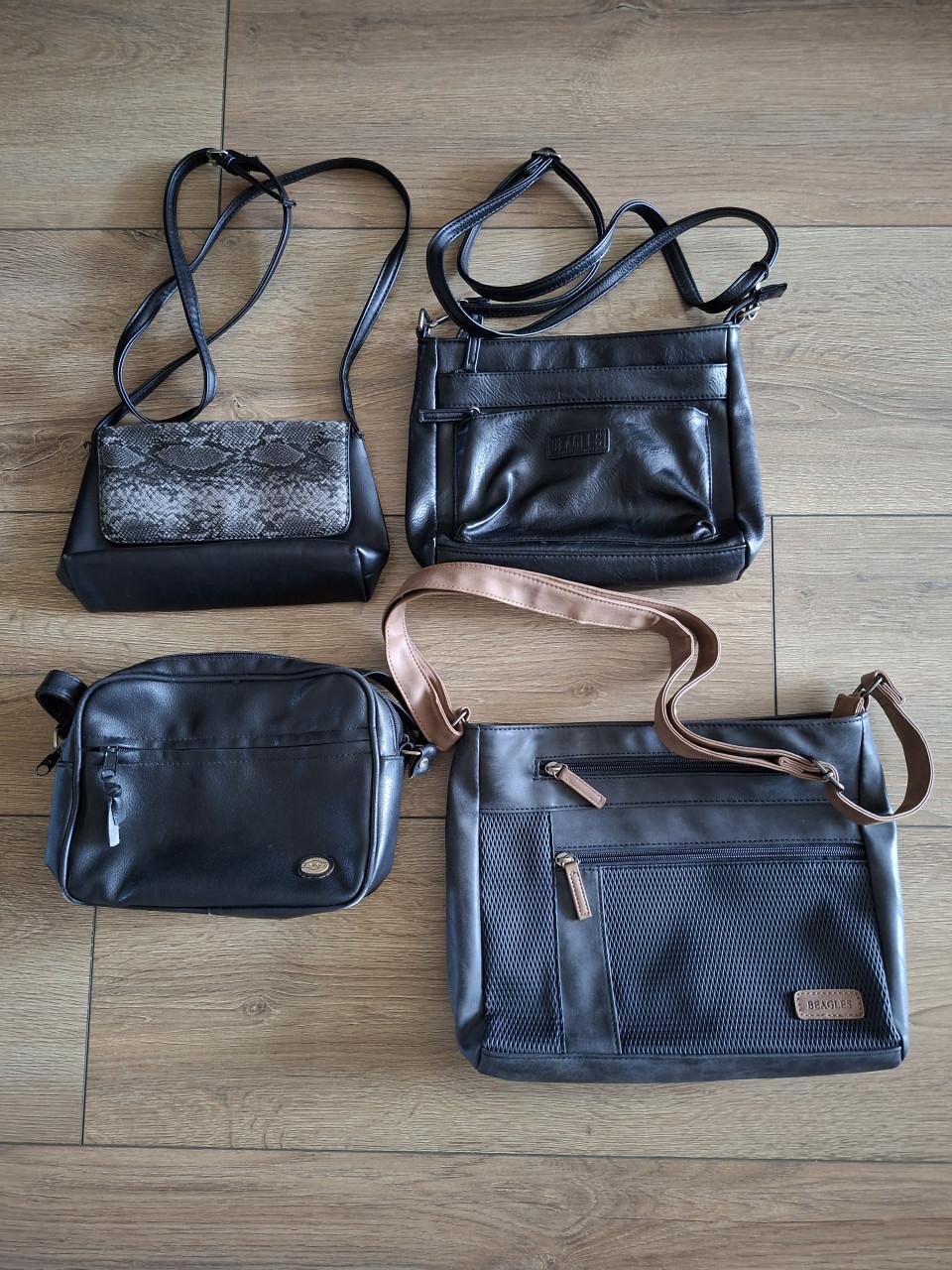 Te koop 4 ZGAN zwarte dames handtassen