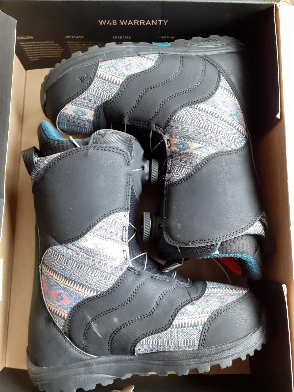 Burton Mint snowboard schoenen mt. 37