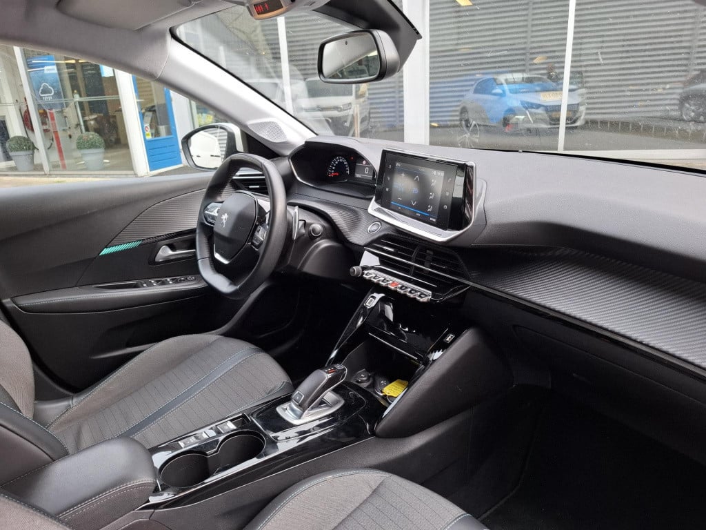 Peugeot 208 1.2 allure pack eat8 automaat clima/cam