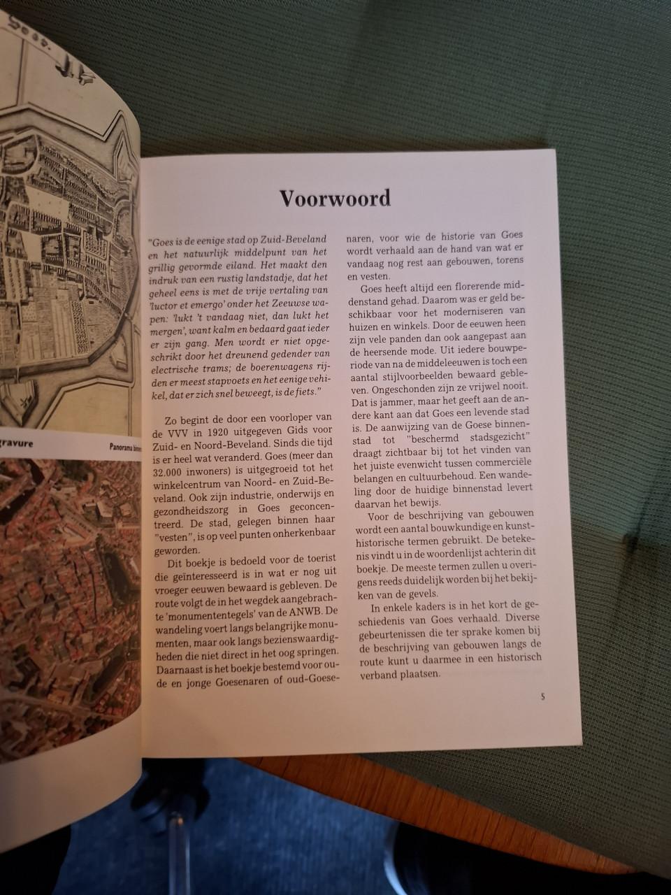 Goes binnen haar vesten, wandelen langs monumenten, door Chris Wessels