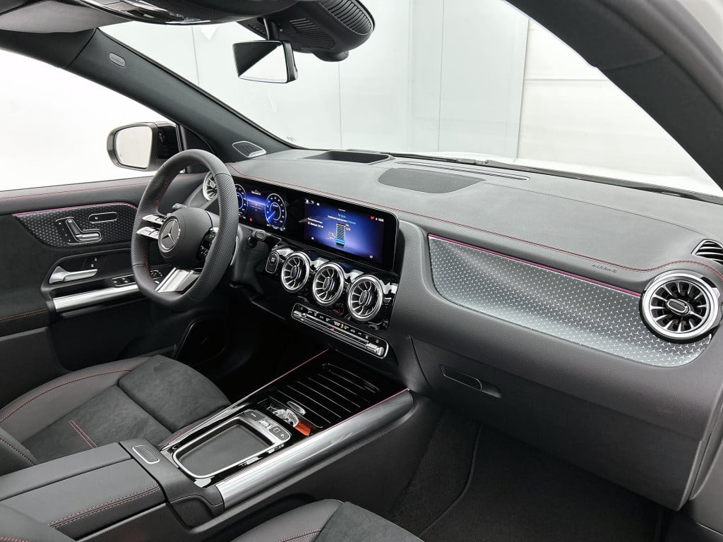 Mercedes-Benz Eqa 250+ business solution amg 71 kwh | premium pakket | trek
