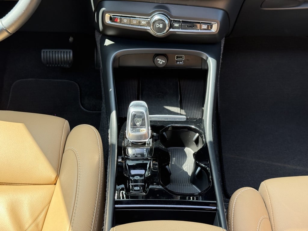 Volvo XC40 t5 262pk recharge inscription| panodak| adap.cruise| 360camera|