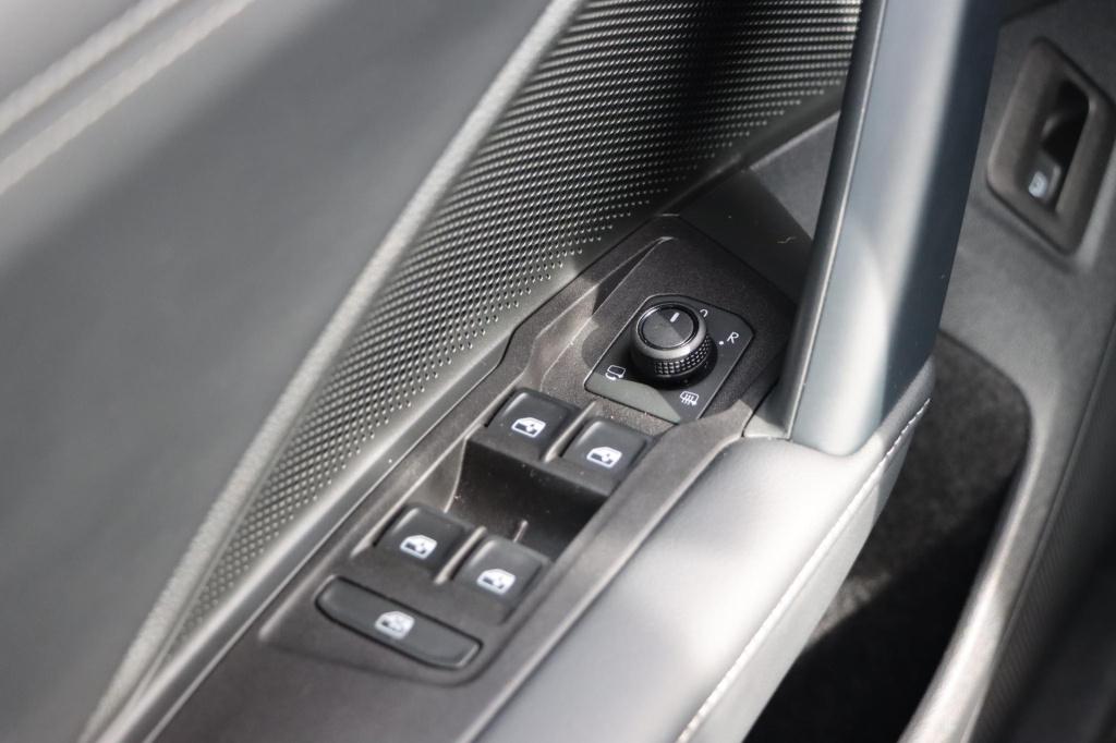 Volkswagen Tayron 1.5 ehybrid life edition 204pk dsg6 | soh 100% |