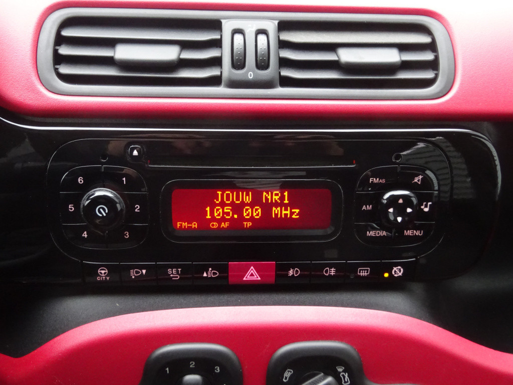 Fiat Panda 0.9 twinair lounge airco / elektr. ramen / cruise control / nap