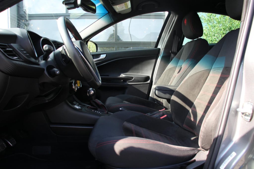 Alfa Romeo Giulietta 1.4 turbo multiair veloce tct - navi - cruise - uconne