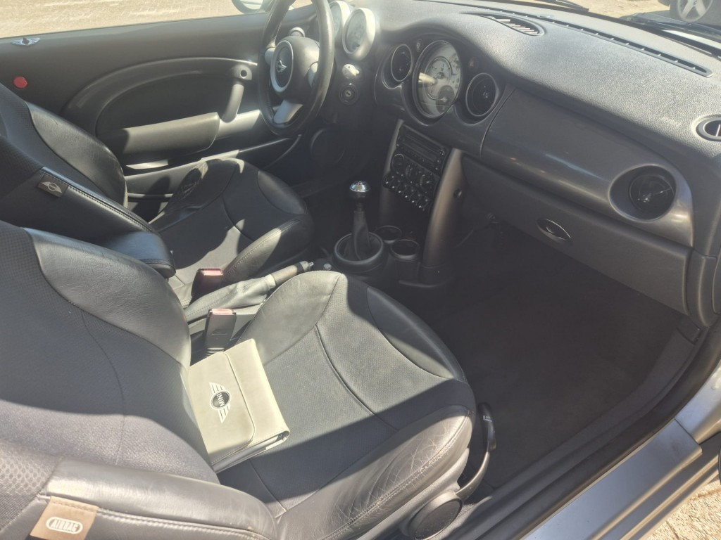 Mini Cooper 1.6i cooper pepper