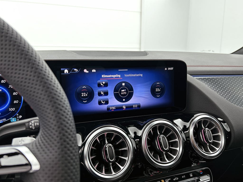 Mercedes-Benz Eqa 250+ business solution amg 71 kwh | premium pakket | trek
