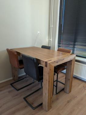 Eettafel Salzburg met 4 stoelen (Pronto wonen)