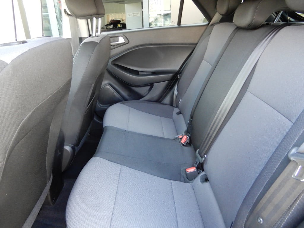Hyundai I 20 1.0 t-gdi comfort | nl auto | navi | twotone | lm velgen |