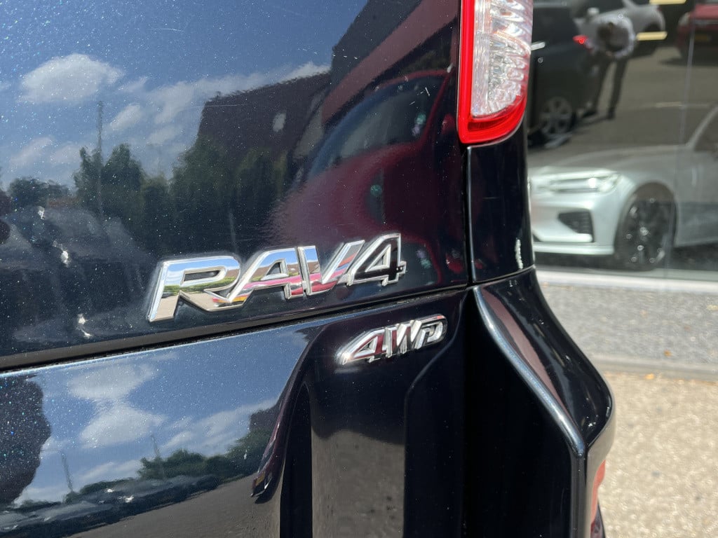 Toyota Rav4 2.0 vvti executive business awd automaat