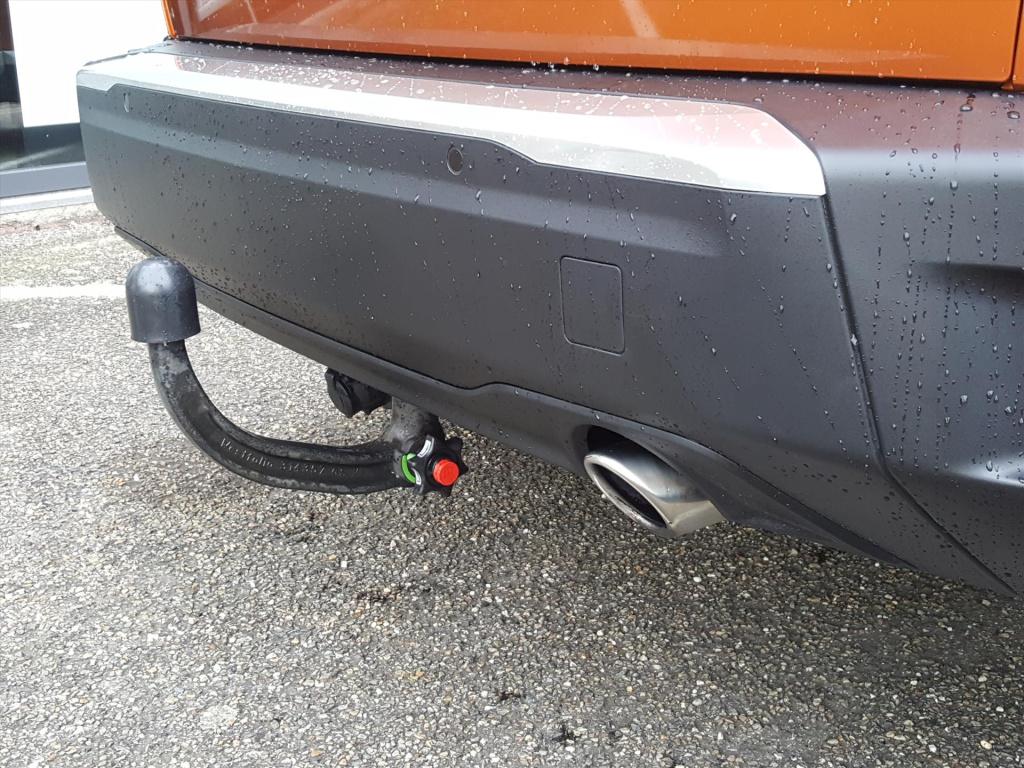 Peugeot 2008 allure 1.5 bluehdi 130pk automaat (eat8) apple carplay & andro