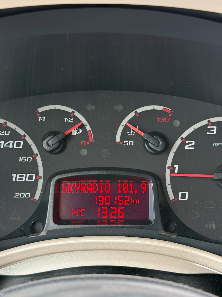 Ford KA 1.2 - titanium - airco