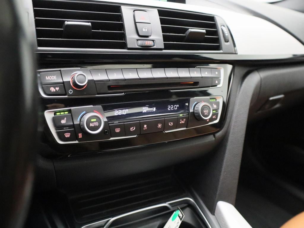 BMW 3-serie 320i m sport edition | automaat | sportonderstel | lmv | schuif