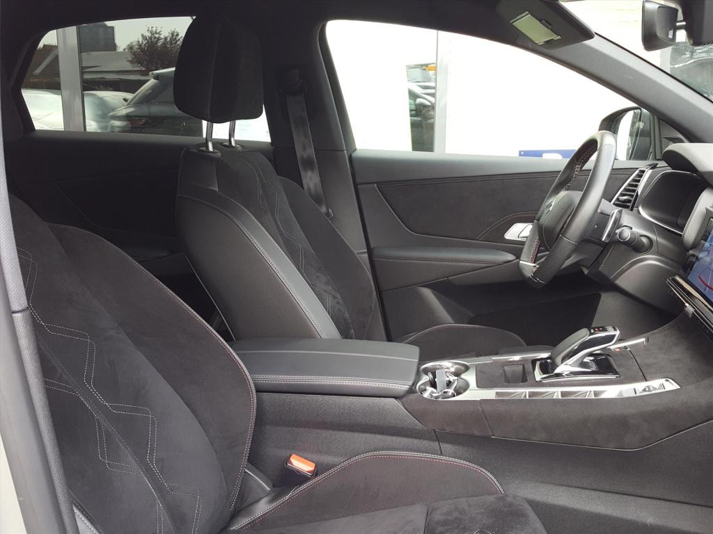 Ds Ds 7 1.6 e-tense 300pk 4x4 aut performance line+