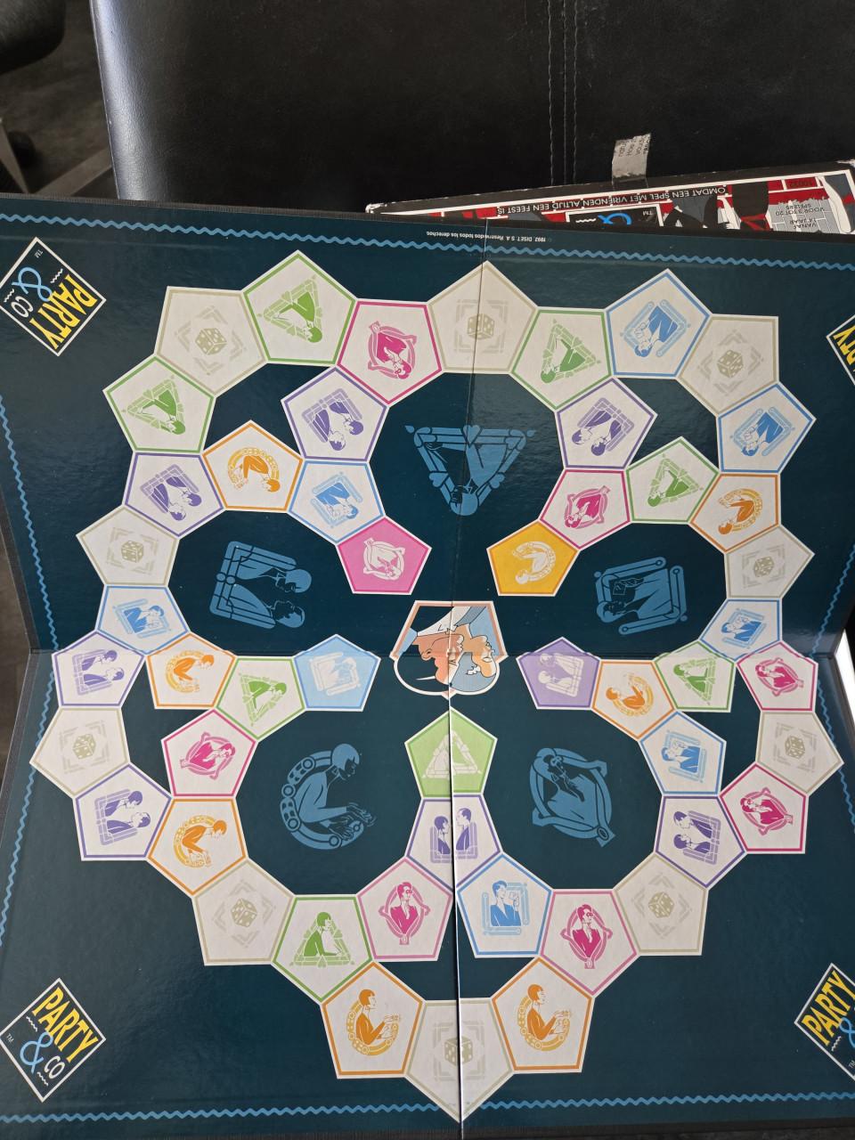 Party & Co . Helemaal compleet