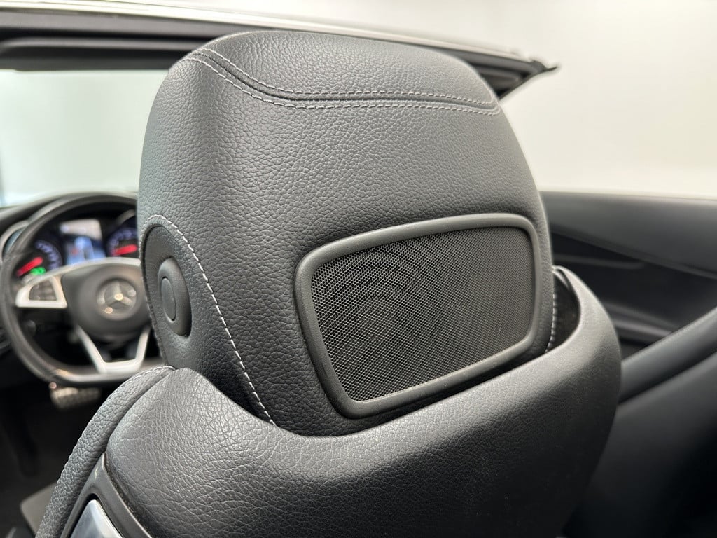 Mercedes-Benz C-Klasse cabrio 200 amg line 230pk | trekhaak | airscarf | 18