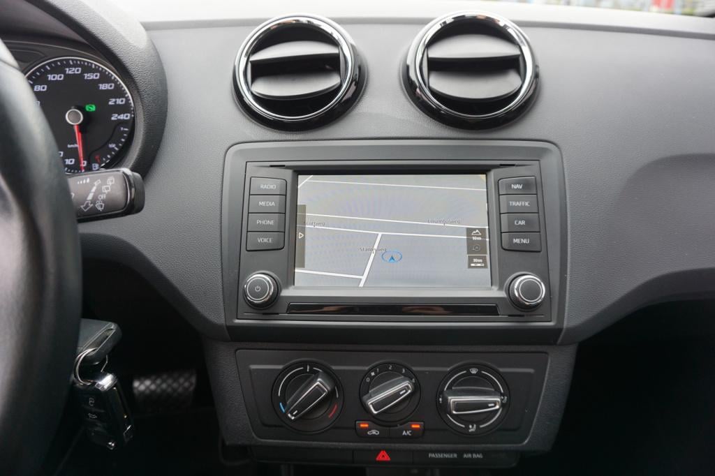 Seat Ibiza st 1.0 ecotsi style connect automaat -  airco / navi / cruise / 