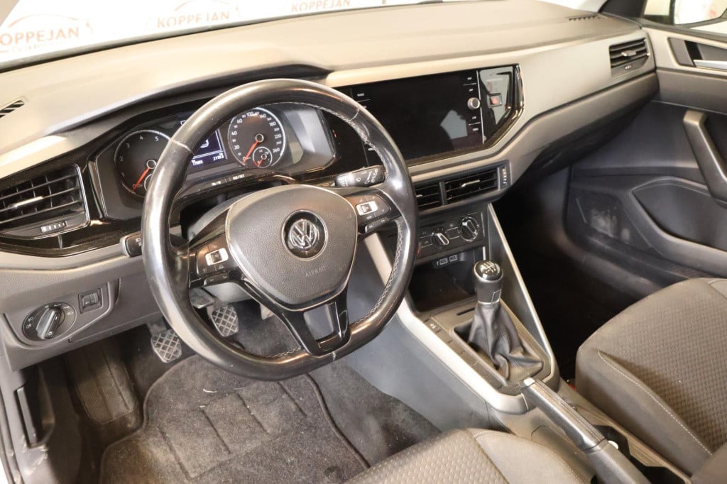 Volkswagen Polo 1.0 tsi comfortline nl auto, acc, trekhaak, appconnect