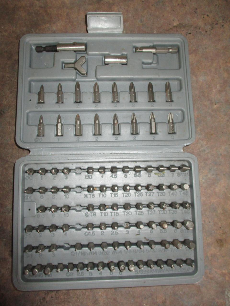 Div  Gereedschap   (schuur opruiming)