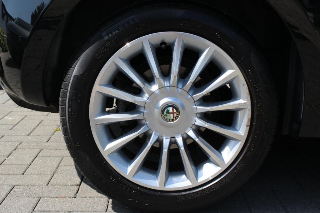 Alfa Romeo MiTo 1.4 turismo - actieprijs: €7.935,- t/m 20 augustus!