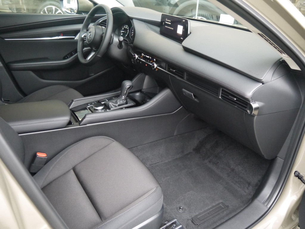 Mazda 3 2.5 e-skyactiv-g m hybrid 140 exclusive-line sedan