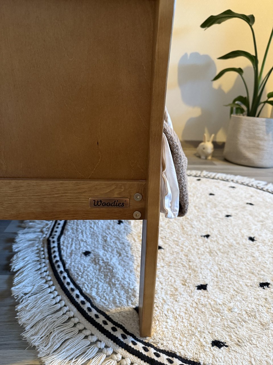 Junior bed