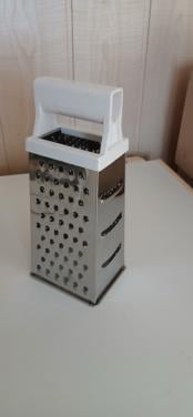 Staande rasp ,groot ,nieuw!!