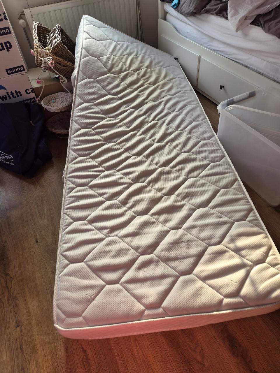 Matras gebruikt 90x220