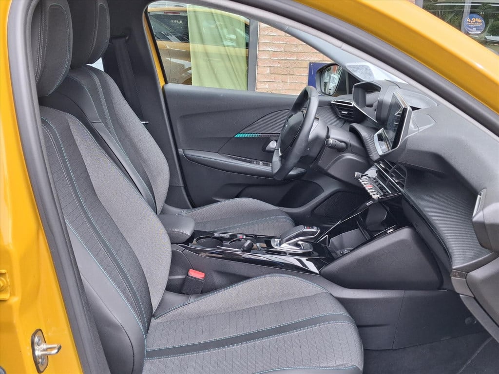 Peugeot 208 ev 50kwh 136pk 3-fase allure pack navigatie | apple carplay & a