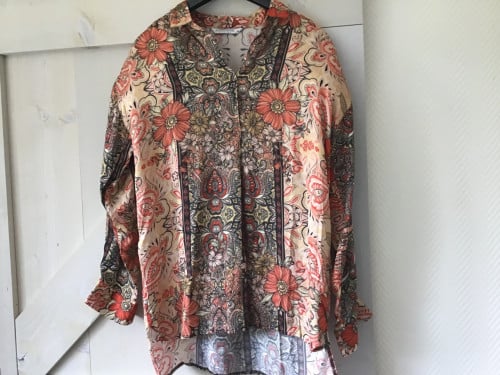 Tekoop bloes/tuniek 40/42 summum