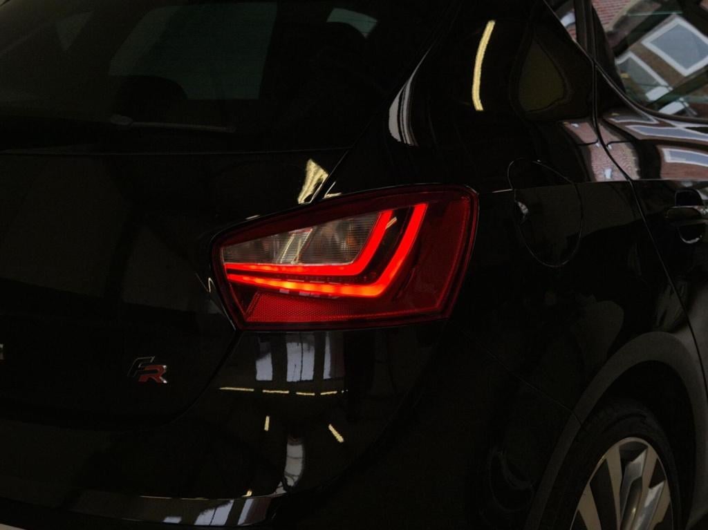 Seat Ibiza 1.2 tsi fr / 5-deurs / cruisecontrol / stoelverwarming