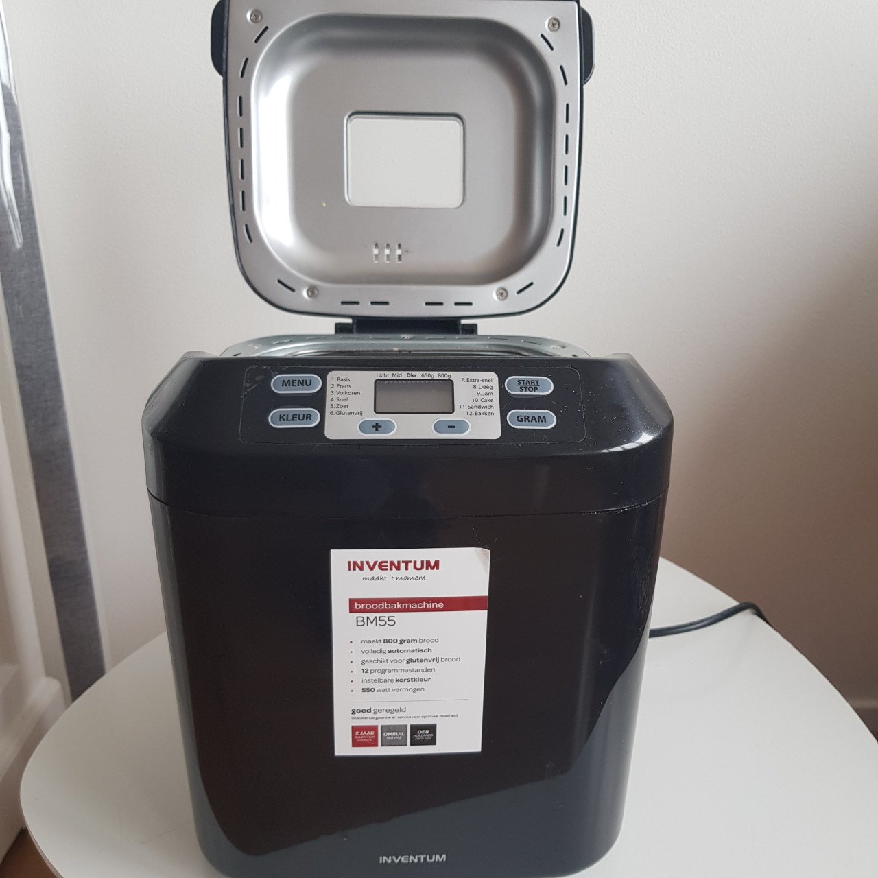 Broodbakmachine met twee bakken en rolgordijn